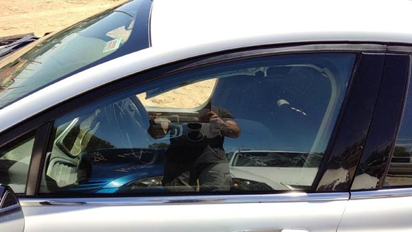 2013-2020 Ford Fusion Driver Left Front Side Window Door Glass Oem Ds7Z5421411A — photo 2