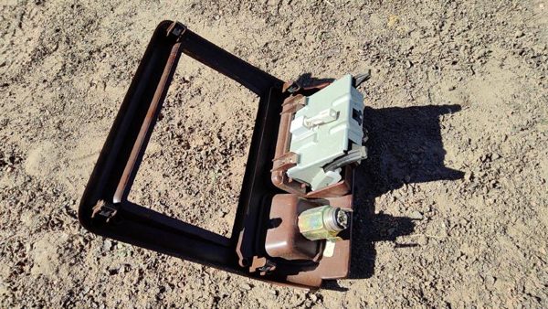 1998-2002 Honda Passport Trim Bezel Around Radio Surround Dash Panel Oem — photo 6