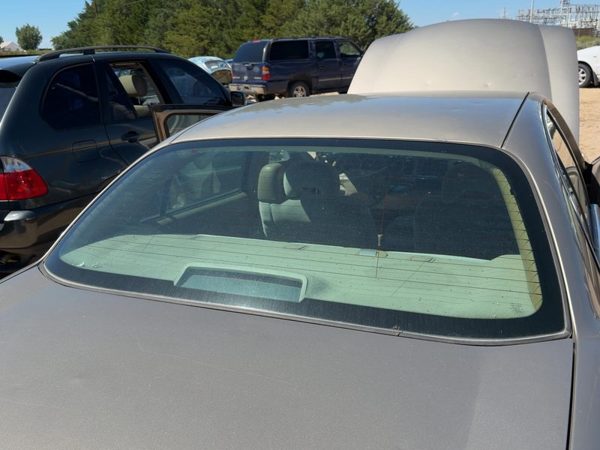 2000-2005 Buick Lesabre Back Glass Rear Window Oem Without Telematics 15817816 — photo 1