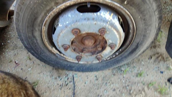 2002-2006 Sprinter Van 3500 15" X 5.50'' -- 6.25'' Pilot Hole Factory Dually Rim — photo 4