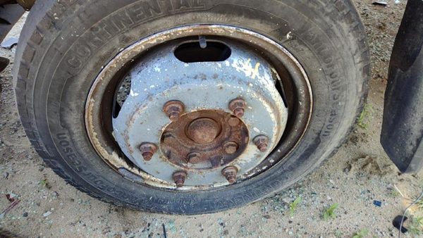 2002-2006 Sprinter Van 3500 15" X 5.50'' -- 6.25'' Pilot Hole Factory Dually Rim — photo 3