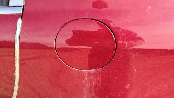 2006-2011 Buick Lucerne Fuel Tank Door With Hinge Gas Lid Oem Filler Crimson 86U — photo 2