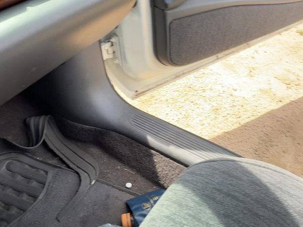 2005 Buick Lesabre Passenger Right Lower Kick Trim Panel Oem Gray 93C — photo 2
