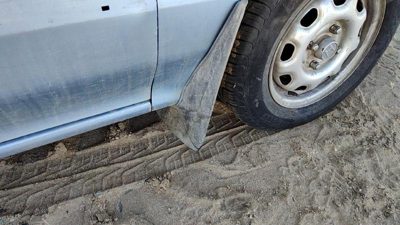 1988-1991 Honda Civic Passenger Right Front Mud Flap Rock Guard Oem