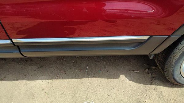 2014 Ford Explorer Rear Door Moulding LH Ruby Red Rr — photo 3