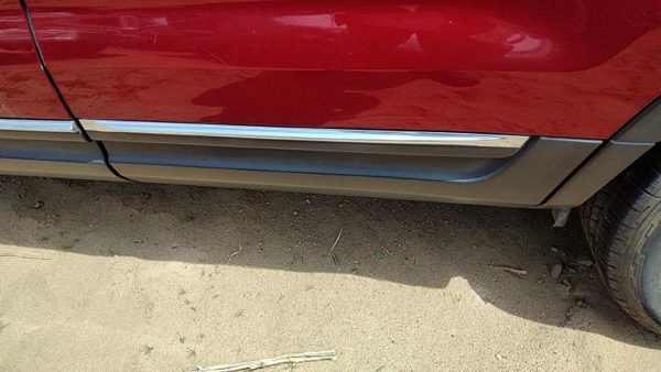 2014 Ford Explorer Rear Door Moulding LH Ruby Red Rr — photo 2