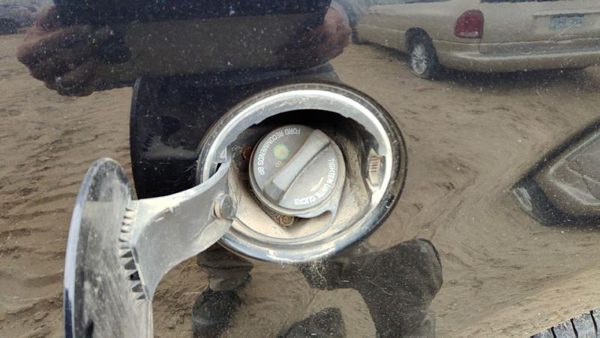 2004-2007 Ford F150 Fuel Filler Neck Assembly With Gas Cap Oem 7L3Z9034E — photo 1