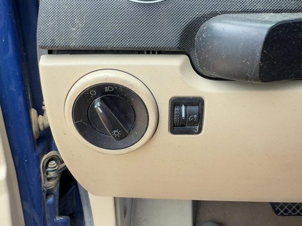 1998-2010 Vw Beetle Convertible Headlight Switch Control Knob Buttons Dash Oem — photo 2