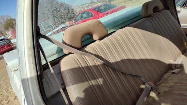 1994 Chevy Silverado 1500 Passenger Right Front Seat Belt Retractor Shoulder Tan — photo 3