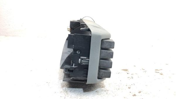 1991-1995 Isuzu Rodeo Trim Bezel Around Speedometer Oem Dash Surround Panel — photo 4