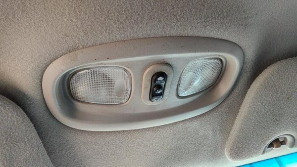 2004 Jeep Liberty Center Overhead Console Oem Dome Light Map Lamp Cubby Gray Dv — photo 1
