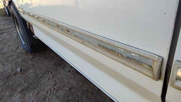 1992-1996 Ford F150 Driver Left Front Moulding From Door Oem Trim Strip — photo 4