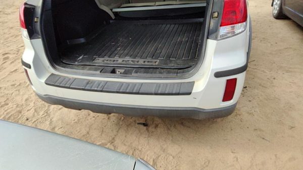 2010-2014 Subaru Legacy Outback Rear Bumper Cover Assembly Back 7J Satin White — photo 1
