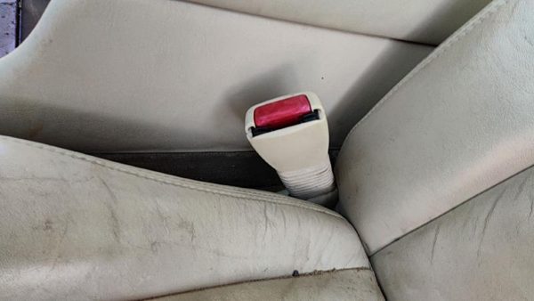 1998-04 Cadillac Seville Driver Left Front Seat Belt Buckle Receiver Oem Tan 503 — photo 4