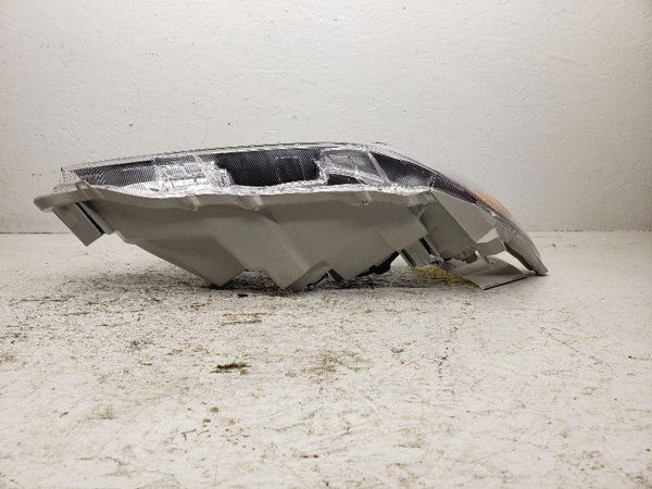2010-2011 Toyota Camry Driver Left Head Light Front Lamp 8115006500 — photo 6