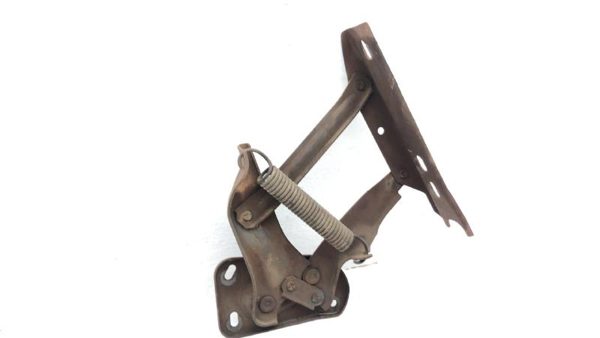 1980-1984 Deville Sedan Passenger Right Hood Hinge Assembly Oem 03531798 — photo 1