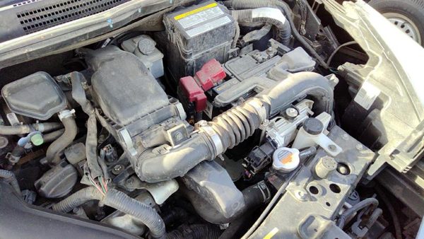 13-19 Nissan Versa Complete Air Intake Cleaner Filter Box Housing With Tube 1.6L — photo 2