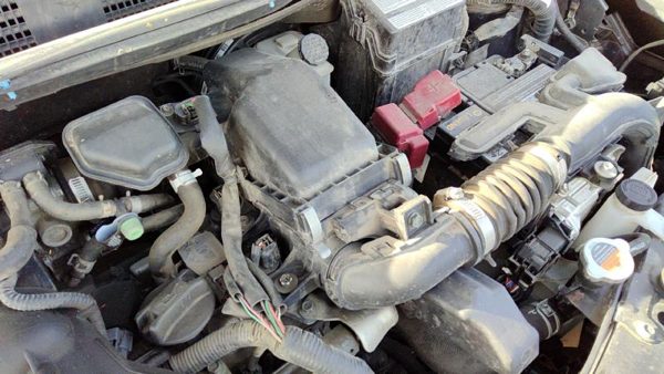 13-19 Nissan Versa Complete Air Intake Cleaner Filter Box Housing With Tube 1.6L — photo 4