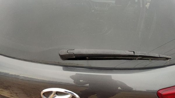 2016-20 Hyundai Tucson Back Glass Wiper Arm Oem Rear Window Blade Liftgate Hatch — photo 2