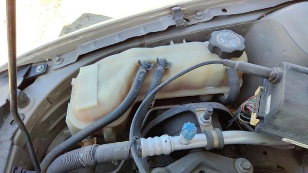 2003 Chevrolet Cavalier Coolant Recovery Bottle Chevy — photo 1