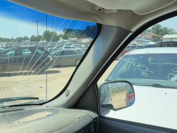 00-06 Suburban 1500 Passenger Right A Pillar Trim Windshield Post Panel Gray 92I — photo 4