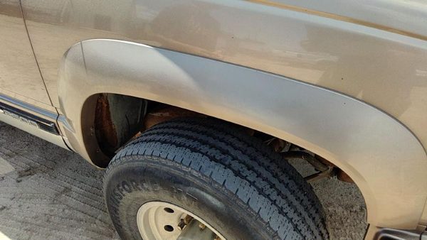 95-00 Silverado 2500 Passenger Right Front Wheel Flare Moulding Fender Gold 55U — photo 7