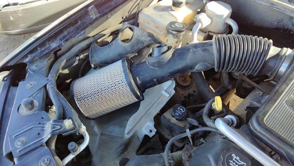 02-09 Chevy Trail Blazer Windshield Washer Fluid Reservoir With Pump Wiper Tank — photo 3