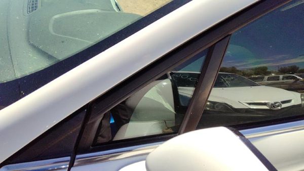13-20 Ford Fusion Driver Left Front Vent Window Small Door Glass With Frame Oem — photo 3