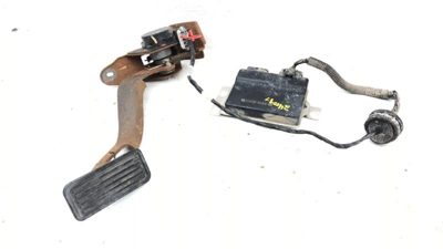 2003-2005 Chevy Suburban Tac Module With Throttle Pedal Gas Oem 12573059