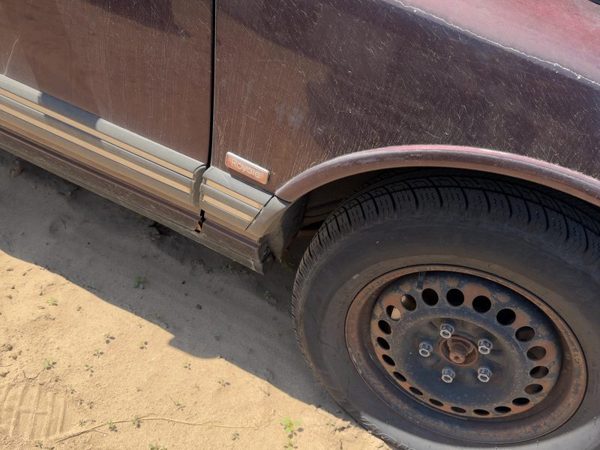 1992-1998 Olds Eighty Eight Passenger Right Front Fender Oem Maroon 25663638 — photo 8