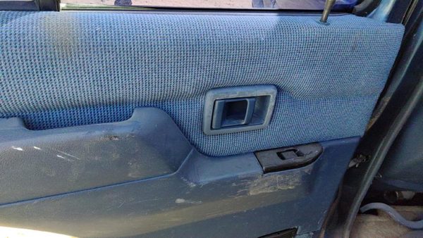 95 Nissan Pathfinder Driver Left Rear Inside Door Trim Panel Only Oem Back Blue — photo 5