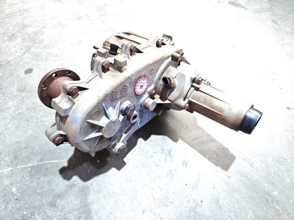 1993-1999 Chevy Suburban Transfer Case Assembly Oem 4X4 4Wd Tcase 15965650 — photo 3
