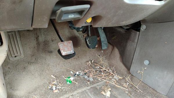 1997 Ford Escort Complete Clutch And Brake Pedal Assembly Oem — photo 1