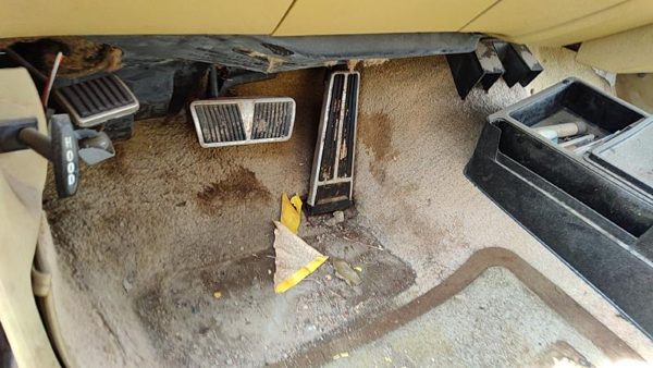 1977-1984 Cadillac Deville Gas And Brake Pedal Assembly Automatic Transmission — photo 3