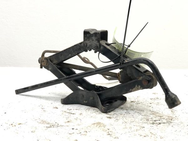 1999 Ford Taurus Sho Spare Tire Jack With Tool Kit Set Oem Roadside Emergency — photo 5