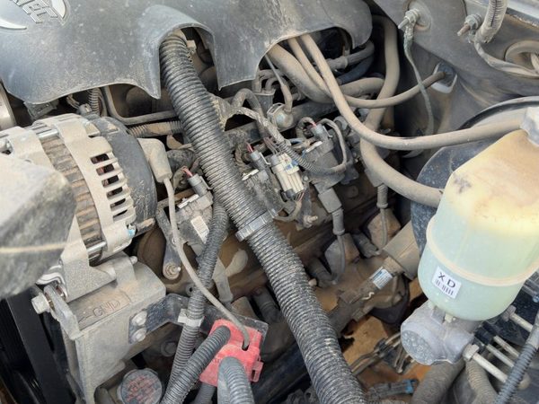2000-2006 Chevy Suburban Driver Left Cylinder Head Assembly Oem 5.3L 12578925 — photo 3