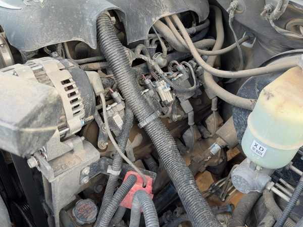 2000-2006 Chevy Suburban Driver Left Cylinder Head Assembly Oem 5.3L 12578925 — photo 2