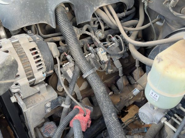 2000-2006 Chevy Suburban Driver Left Cylinder Head Assembly Oem 5.3L 12578925 — photo 4