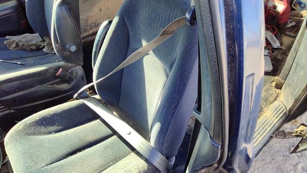 2001-2004 Dodge Caravan Driver Left Front Seat Belt Retractor Oem Shoulder Blue — photo 1