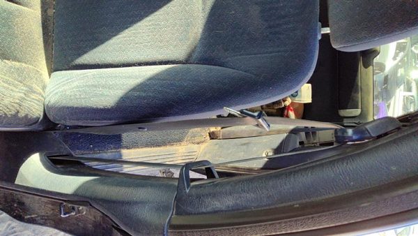 2001-2004 Dodge Caravan Driver Left Front Seat Belt Retractor Oem Shoulder Blue — photo 4