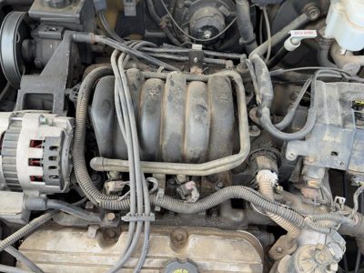 93-94 Olds Eighty Eight Complete Fuel Rail With Injectors Set Loaded Oem 3.8L