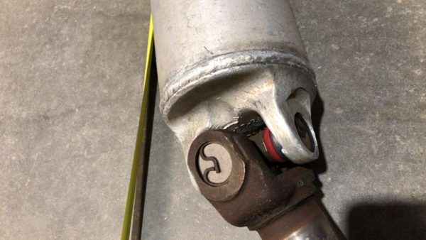 1999-2004 Gmc Sierra 2500 Rear Drive Shaft Oem Back Driveline 6.0L 4X4 15734902 — photo 10