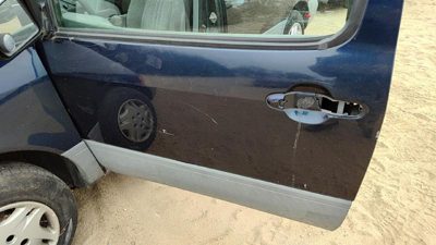 2001 Toyota Sienna Front Door LH Blue 8Q0