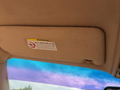 2000-2006 Bmw X5 Driver Left Sun Visor Oem Illuminated Cloth E53 Beige Lchc