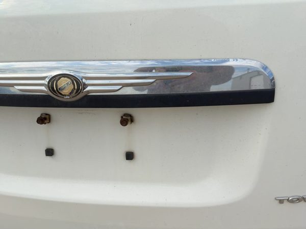 2008-2010 Town & Country License Plate Trim Surround Panel Oem Tail Trunk Finish — photo 2