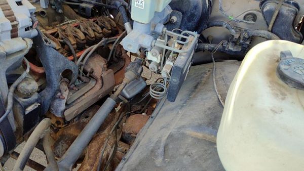 91-94 Sierra 2500 Complete Rwabs Isolation Dump Valve Rear Wheel Abs Assembly — photo 2