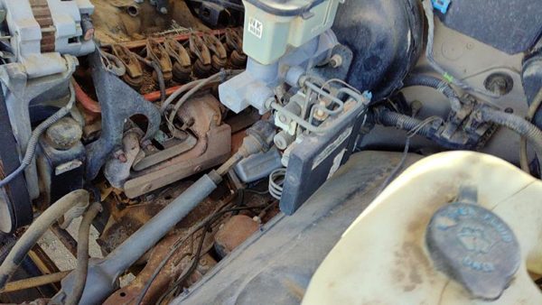 91-94 Sierra 2500 Complete Rwabs Isolation Dump Valve Rear Wheel Abs Assembly — photo 3