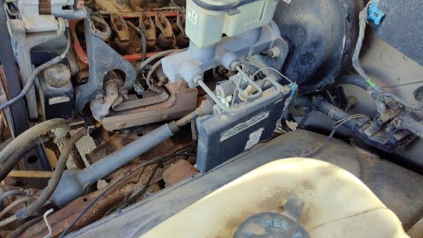 91-94 Sierra 2500 Complete Rwabs Isolation Dump Valve Rear Wheel Abs Assembly — photo 4