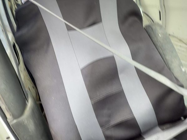 98-02 Express Van 2500 Passenger Right Front Seat Belt Retractor Shoulder Black — photo 2