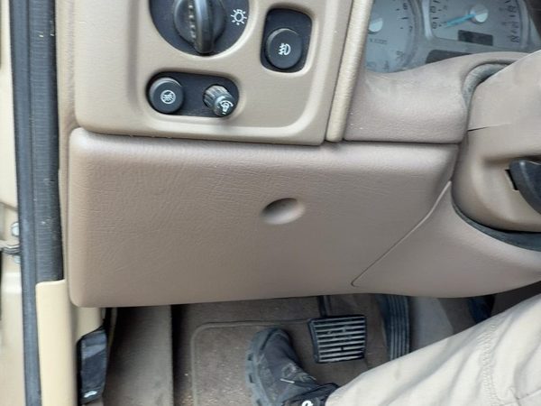 2004 Buick Rainier Lower Dash Under Column Knee Bolster Trim Panel Oem Tan 332 — photo 3